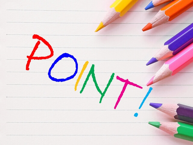 「POINT」の文字と色鉛筆